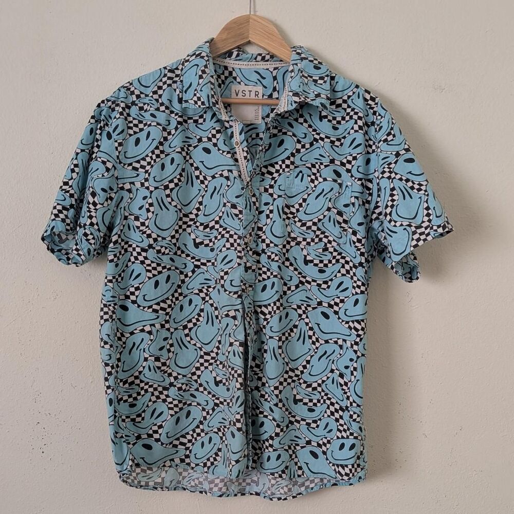 VSTR Men's Smiley Face Button-Up,